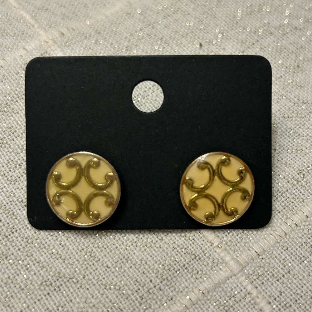 Gold and Cream Round Earrings